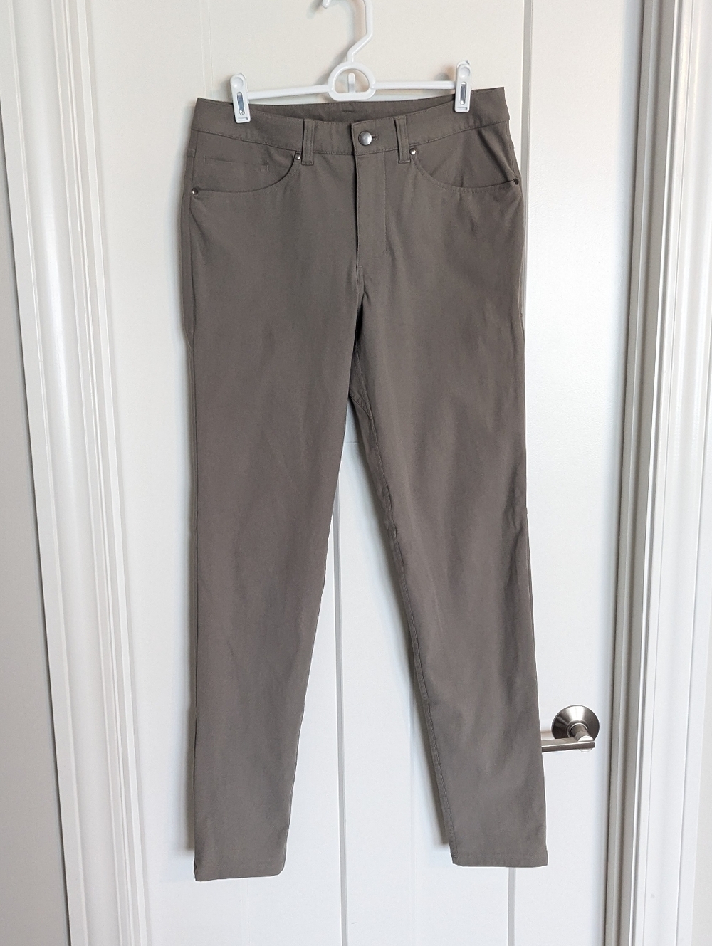 Lululemon ABC Pant sz 30x32 - Khaki